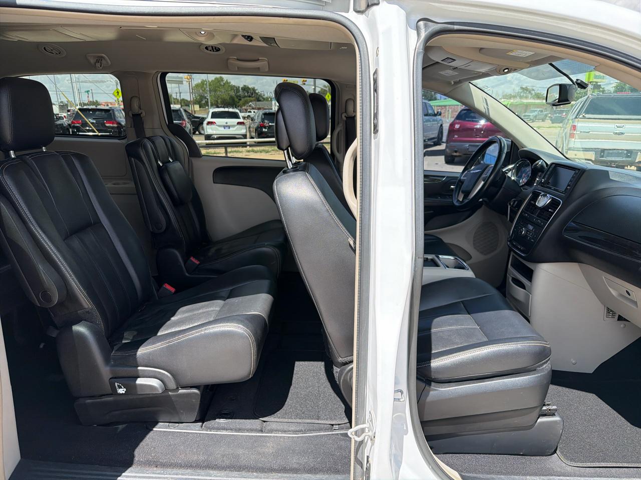 Chrysler Town & Country 4dr Wgn Touring 2015