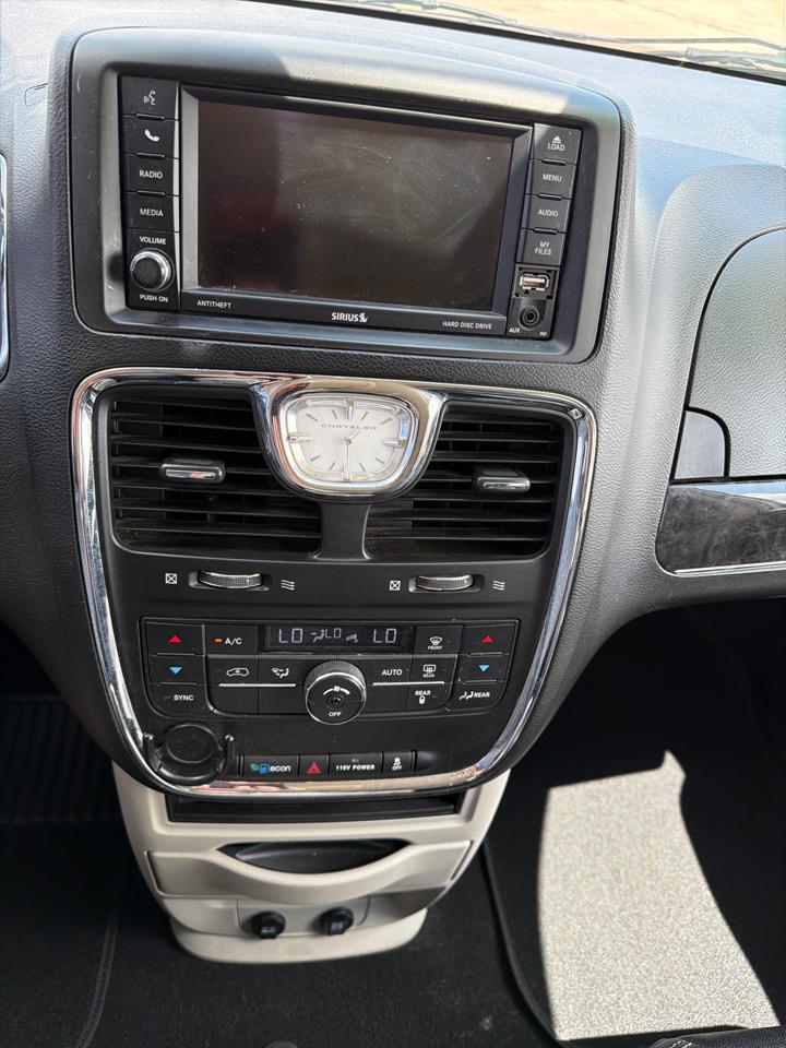 Chrysler Town & Country 4dr Wgn Touring 2015
