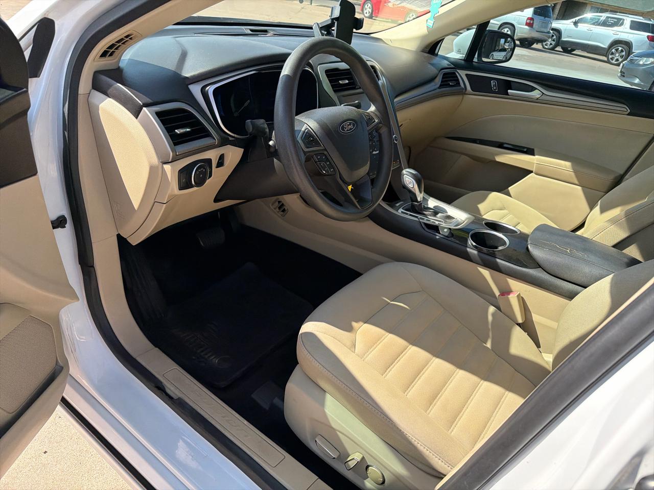 Ford Fusion 4dr Sdn SE FWD 2013