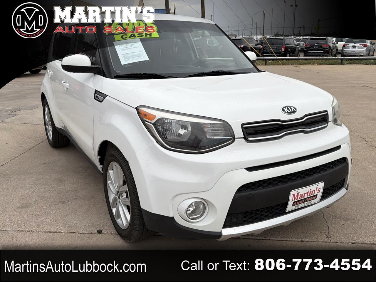 2017 Kia Soul + Auto