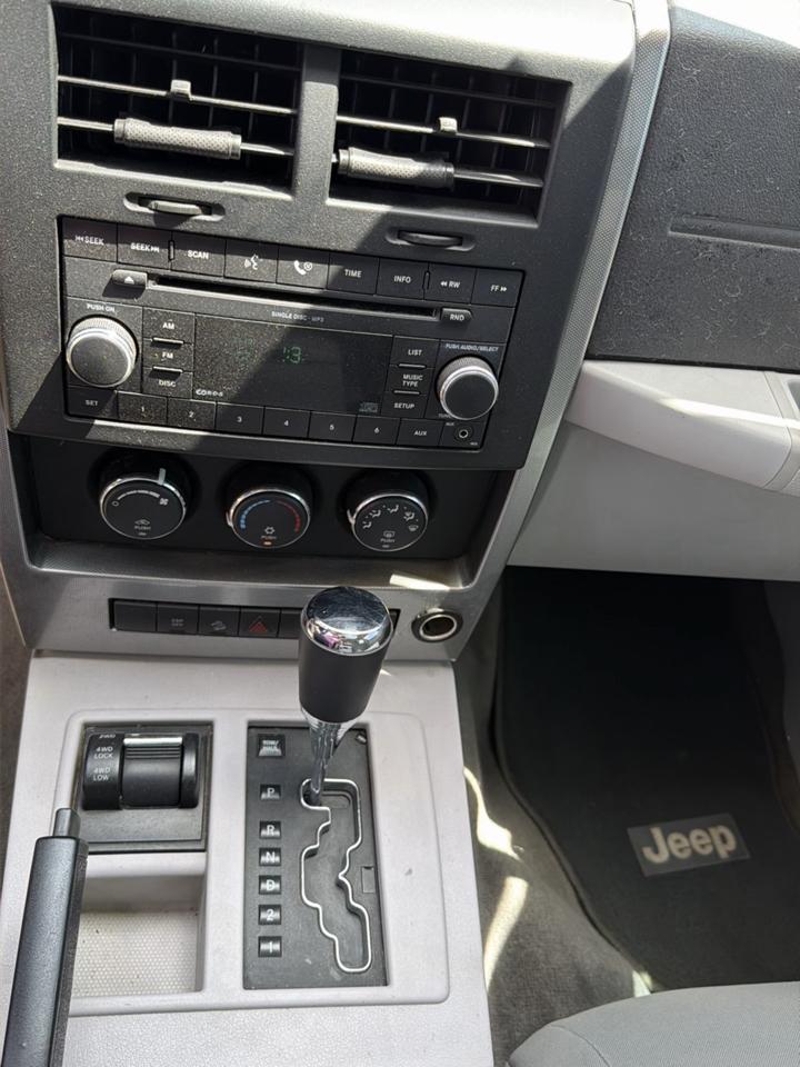 Jeep Liberty 4WD 4dr Sport 2008