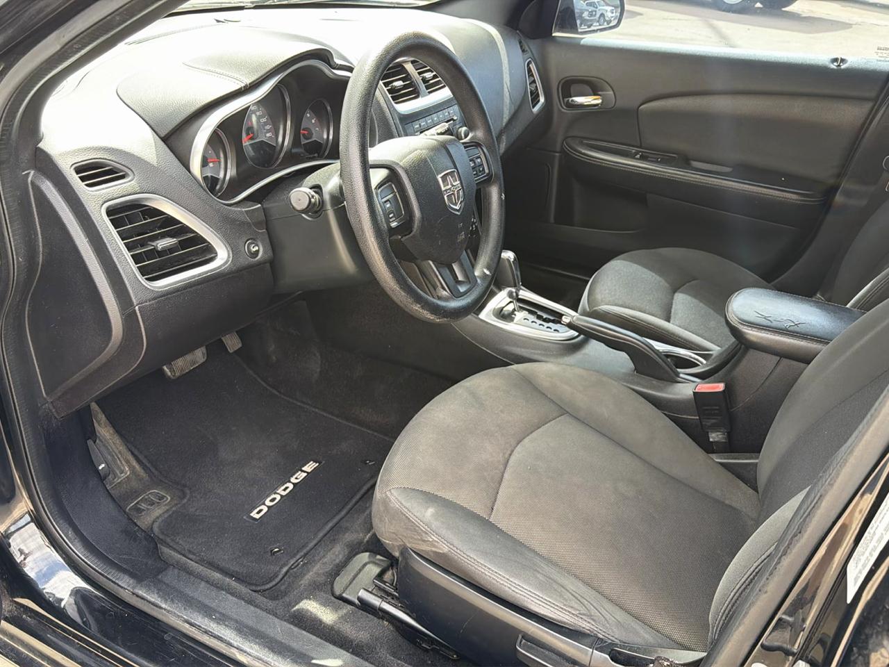 Dodge Avenger 4dr Sdn SE 2014