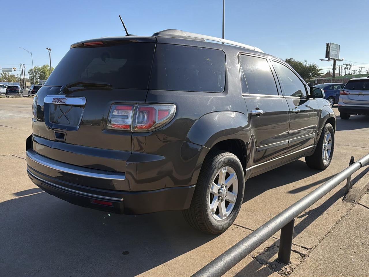GMC Acadia FWD 4dr SLE w/SLE-1 2015