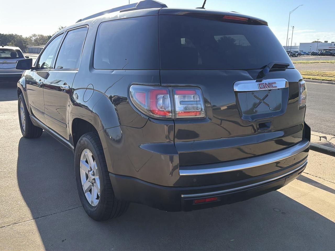 GMC Acadia FWD 4dr SLE w/SLE-1 2015
