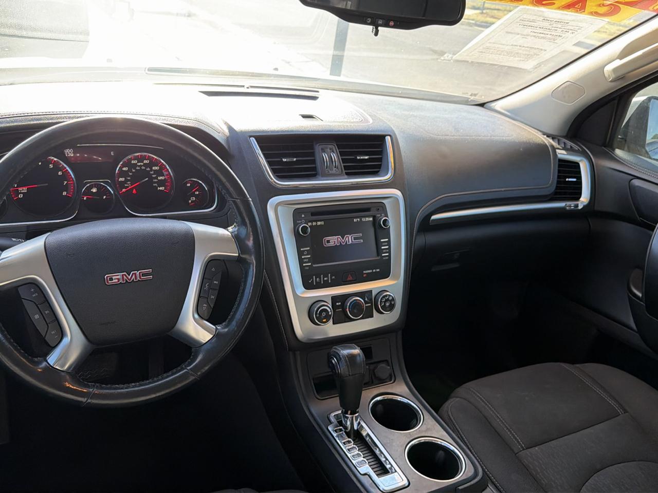 GMC Acadia FWD 4dr SLE w/SLE-1 2015