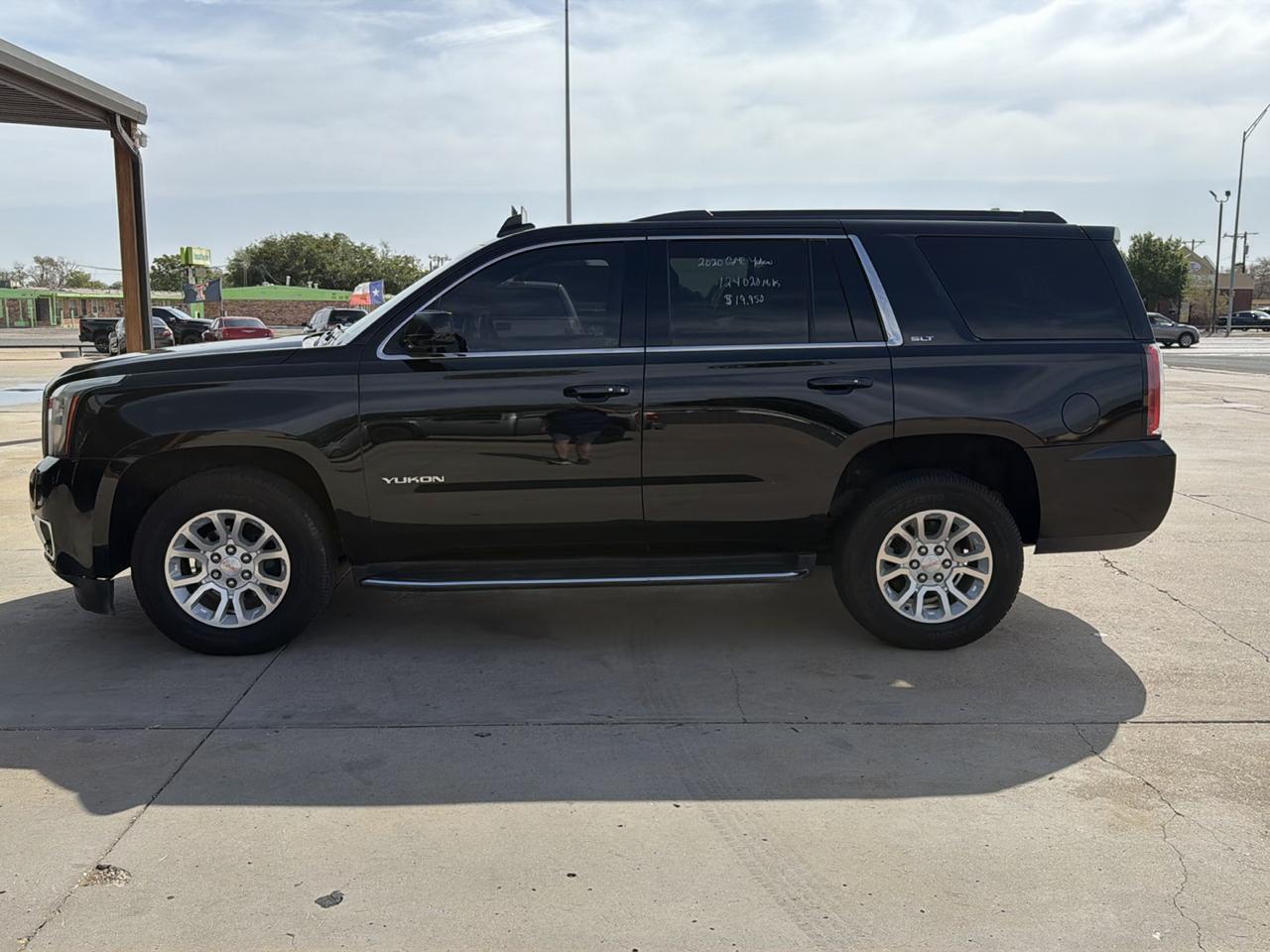 GMC Yukon 4WD 4dr SLT 2020