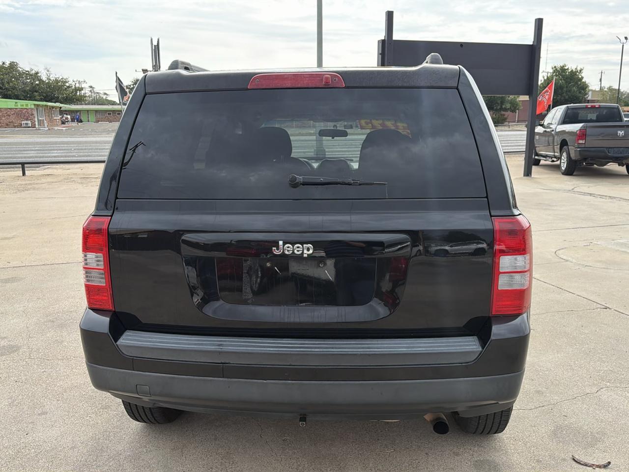 Jeep Patriot FWD 4dr Sport 2014