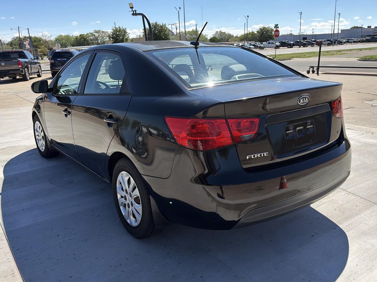 Kia Forte 4dr Sdn Auto EX 2011