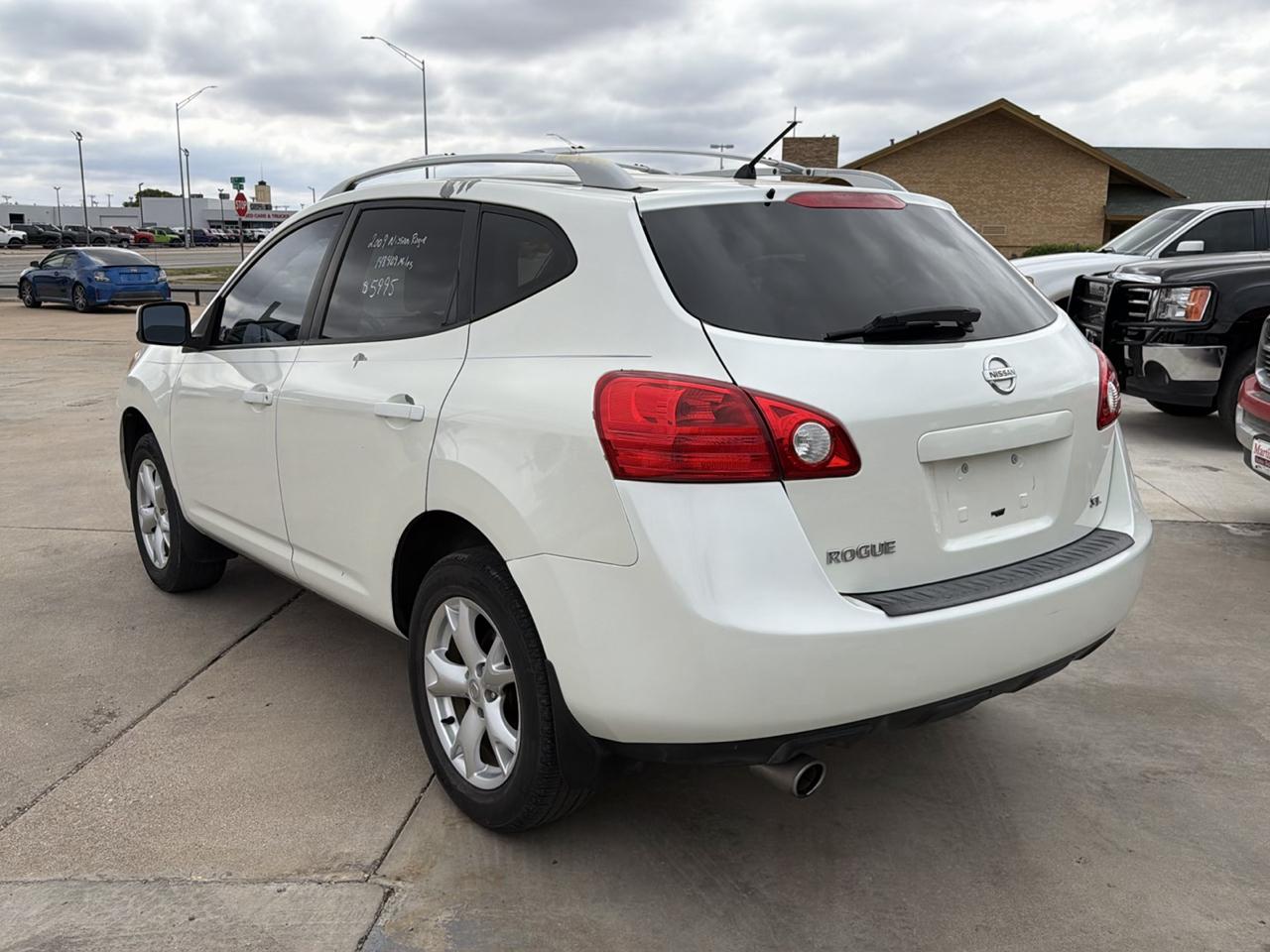 Nissan Rogue FWD 4dr SL 2009