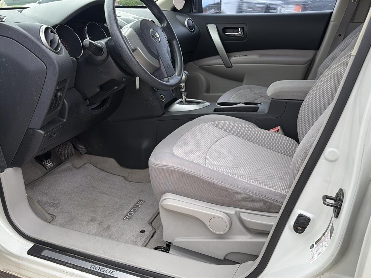 Nissan Rogue FWD 4dr SL 2009