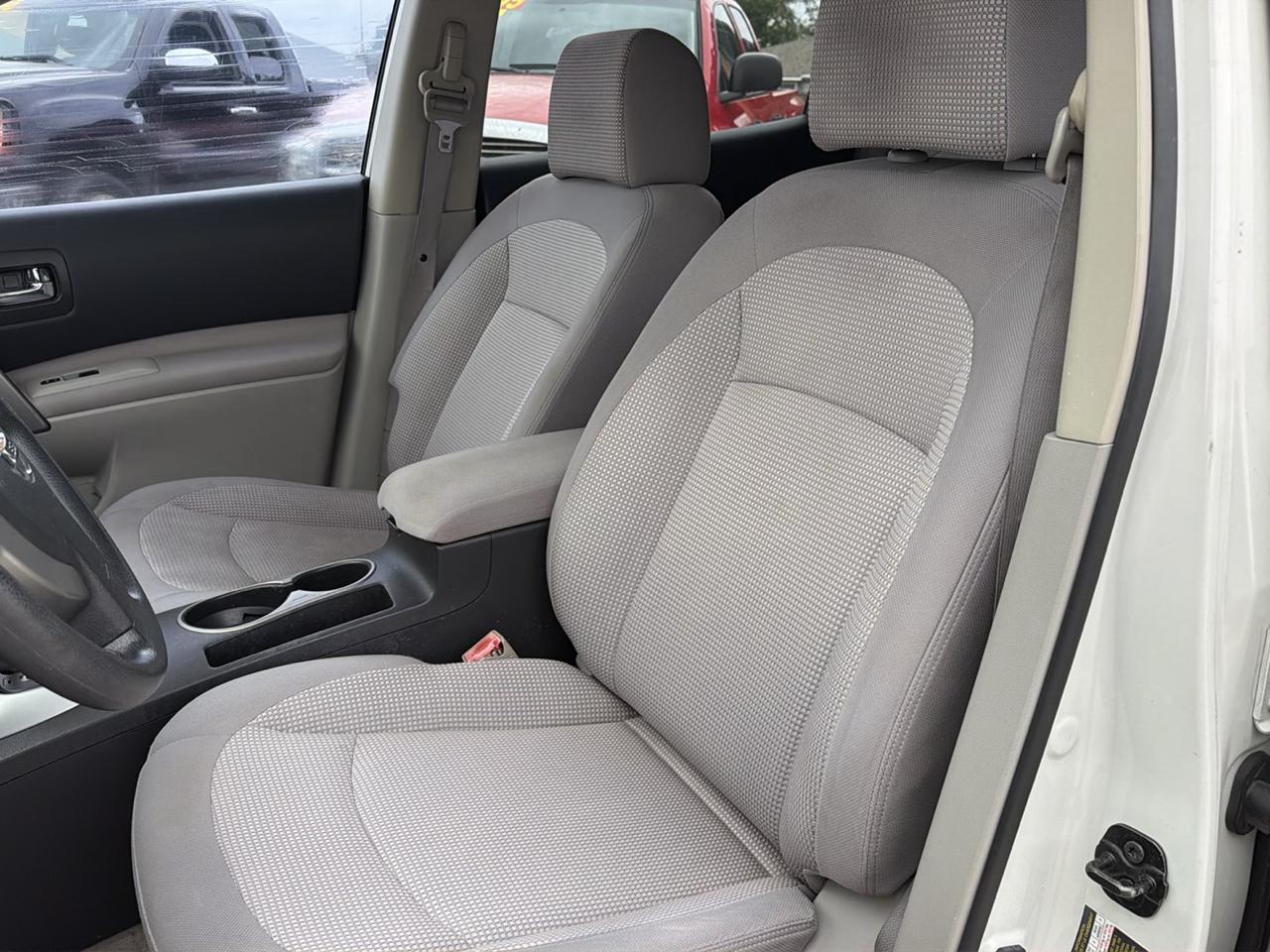Nissan Rogue FWD 4dr SL 2009