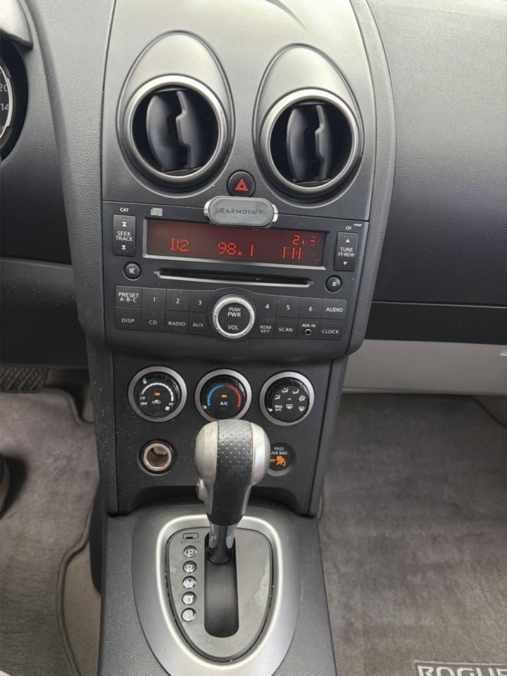 Nissan Rogue FWD 4dr SL 2009