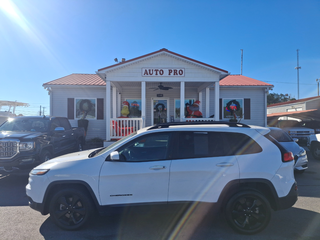 2018 Jeep Cherokee Latitude photo 2