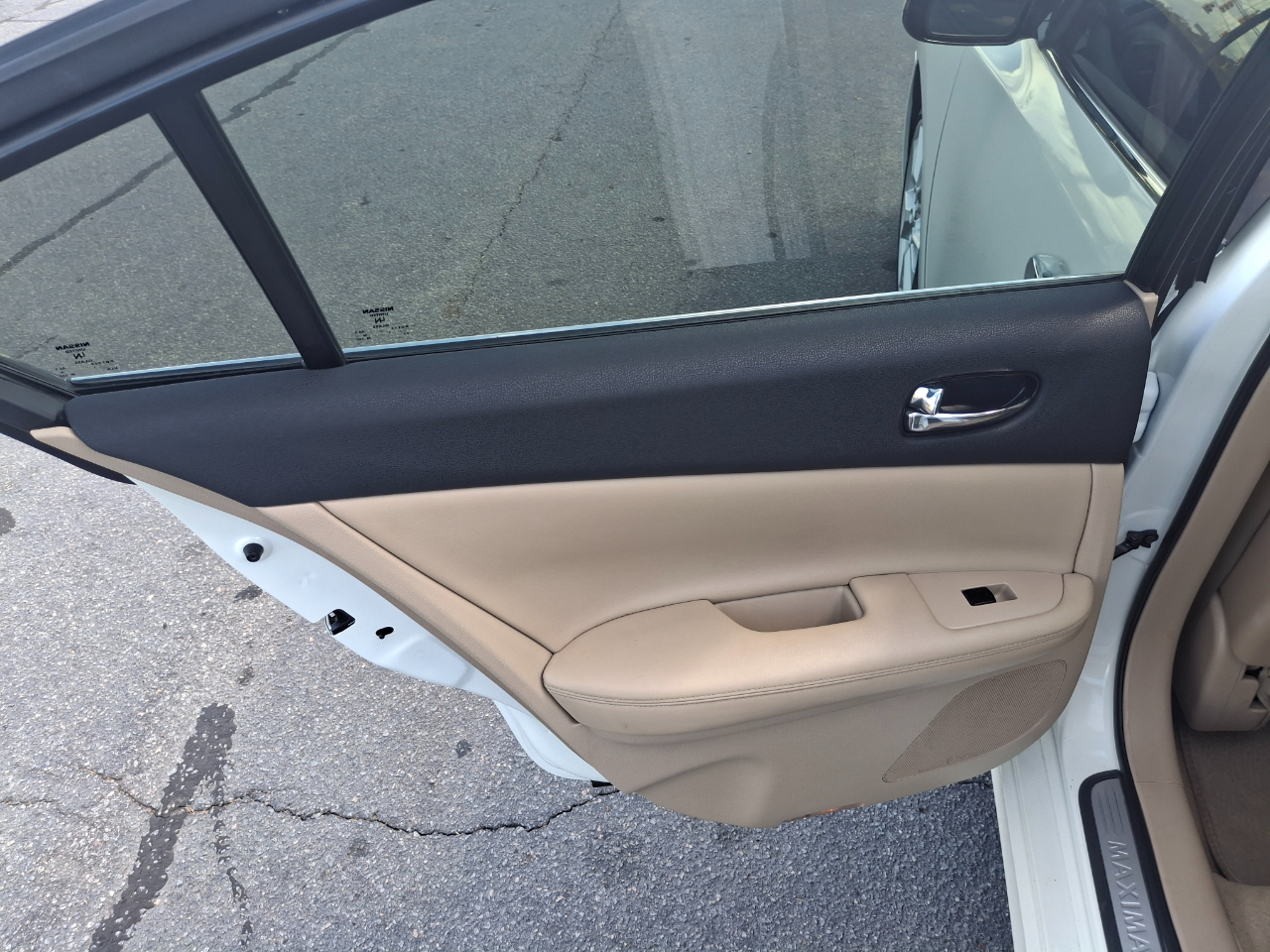 2014 Nissan Maxima SV Premium photo 16