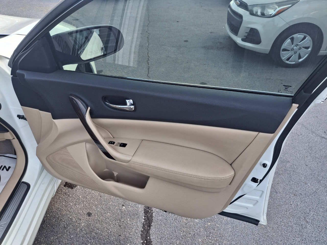 2014 Nissan Maxima SV Premium photo 20