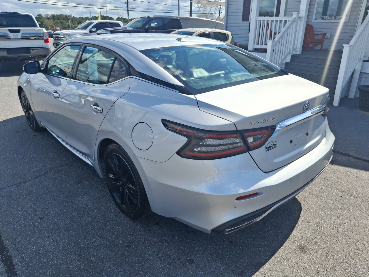 2020 Nissan Maxima SV photo 4