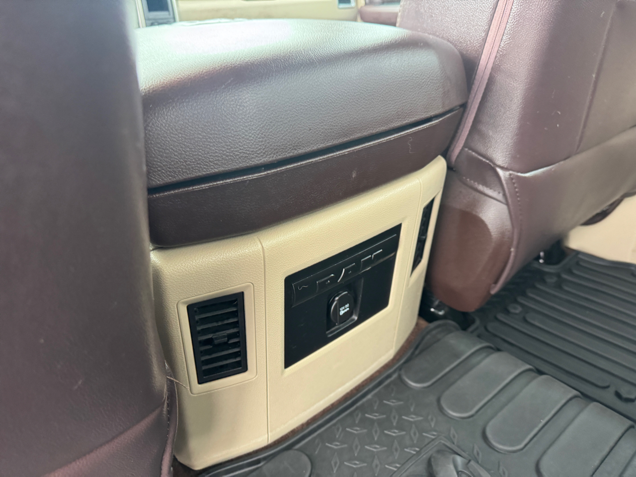 RAM 1500 4WD Crew Cab 140.5" Big Horn 2016