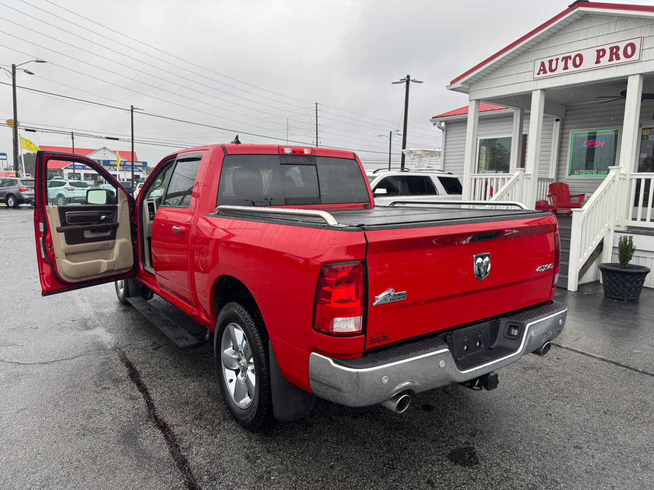 RAM 1500 4WD Crew Cab 140.5" Big Horn 2016