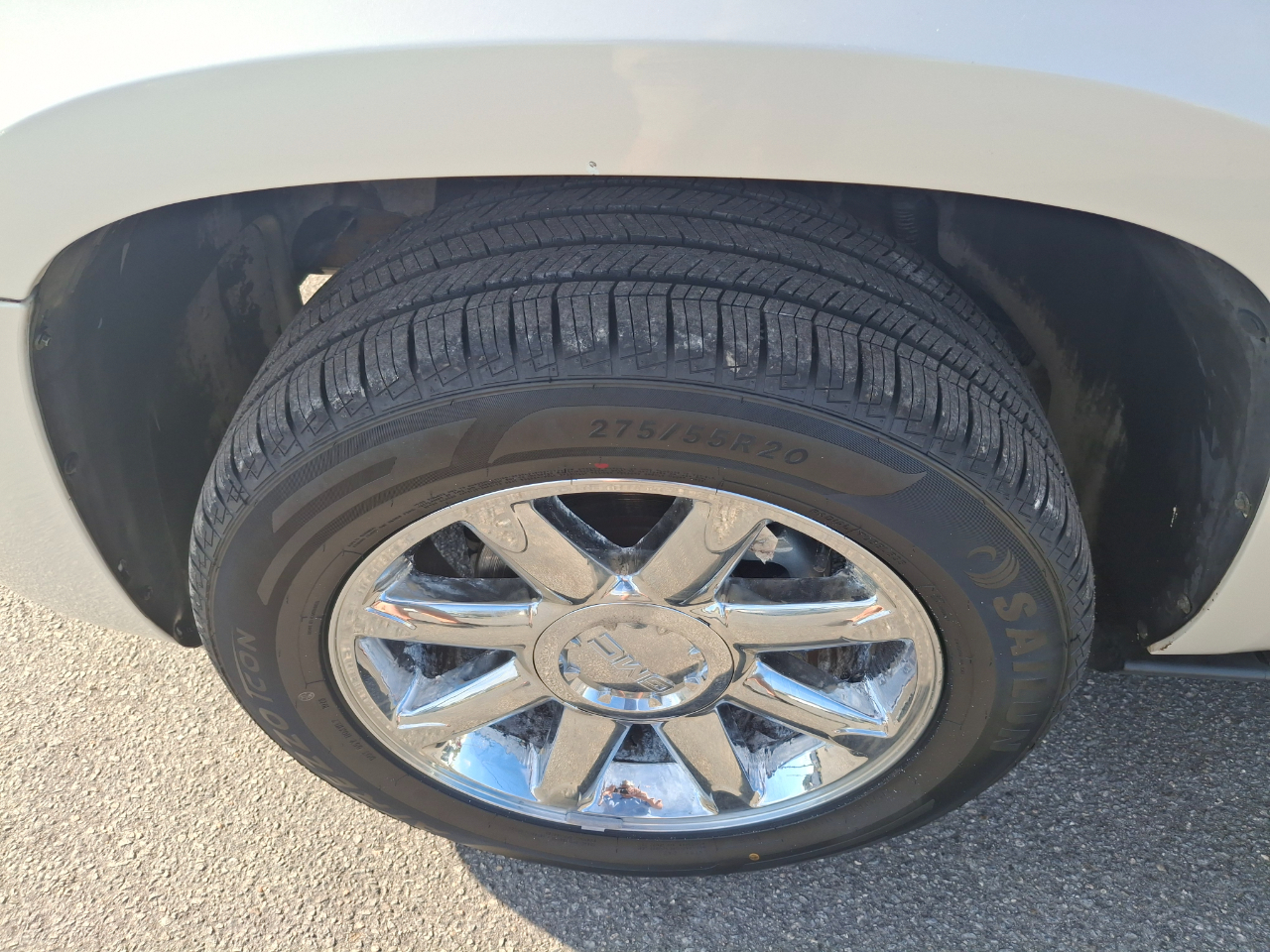 2013 Gmc Yukon Denali photo 2