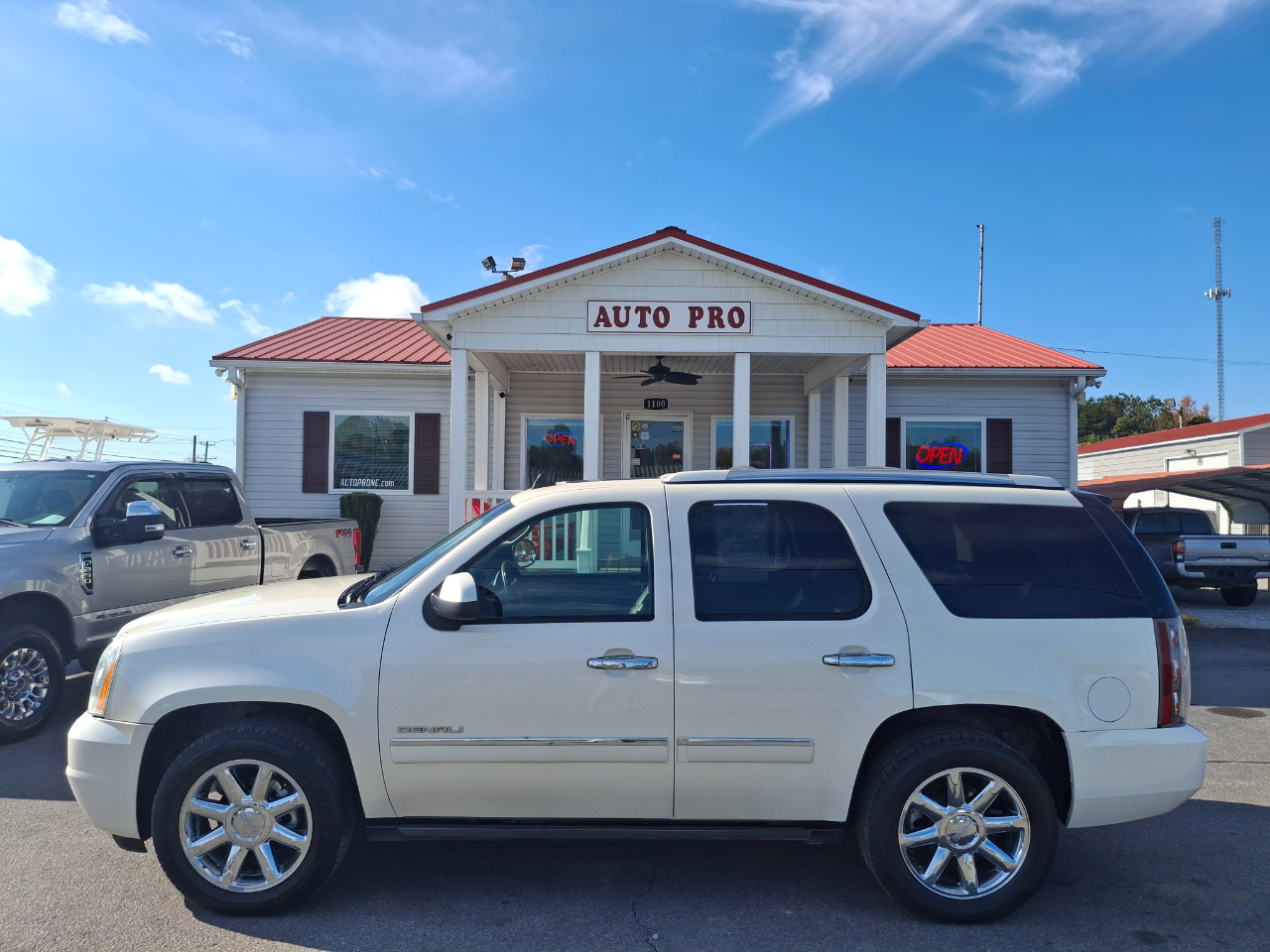 2013 Gmc Yukon Denali photo 3