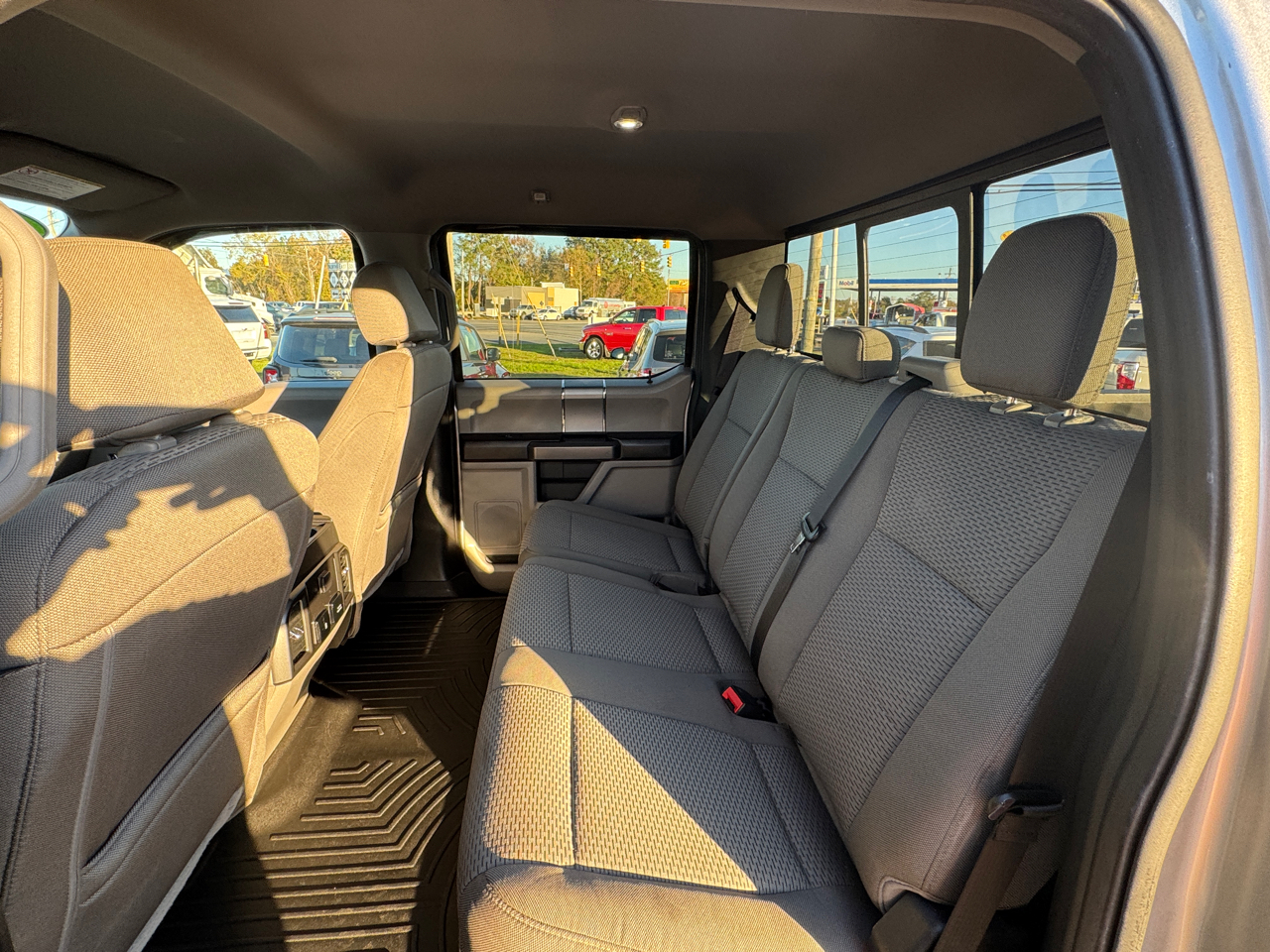 2021 Ford F-250 XLT photo 3