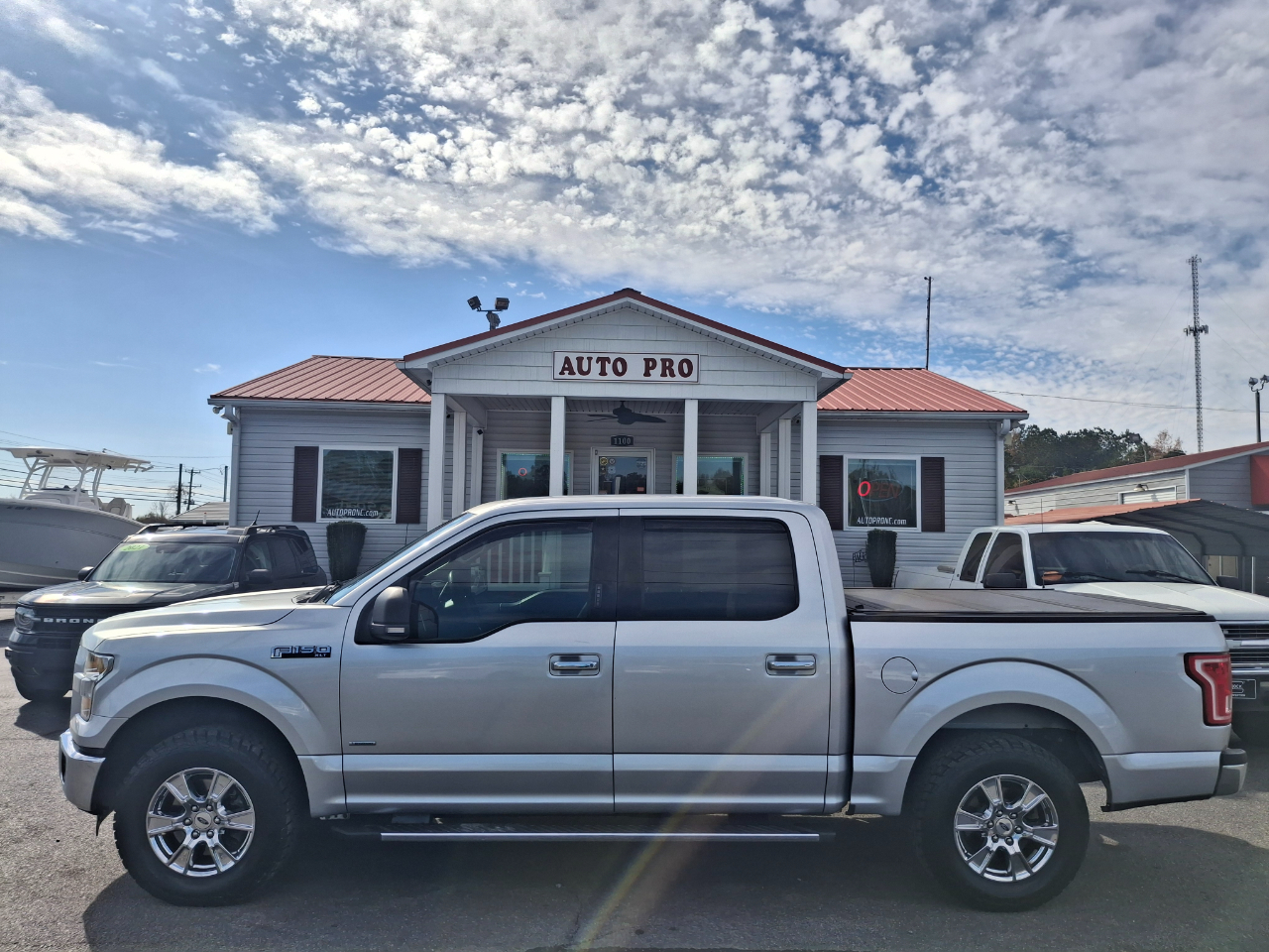 2016 Ford F-150 XLT photo 3