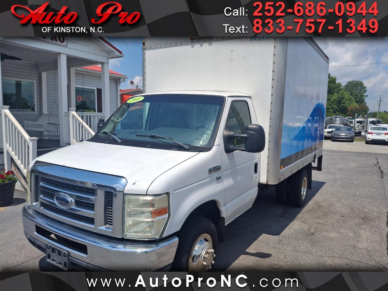 2011 Ford Econoline Commercial Cutaway E-350 Super Duty 138" 5-Spd SRW