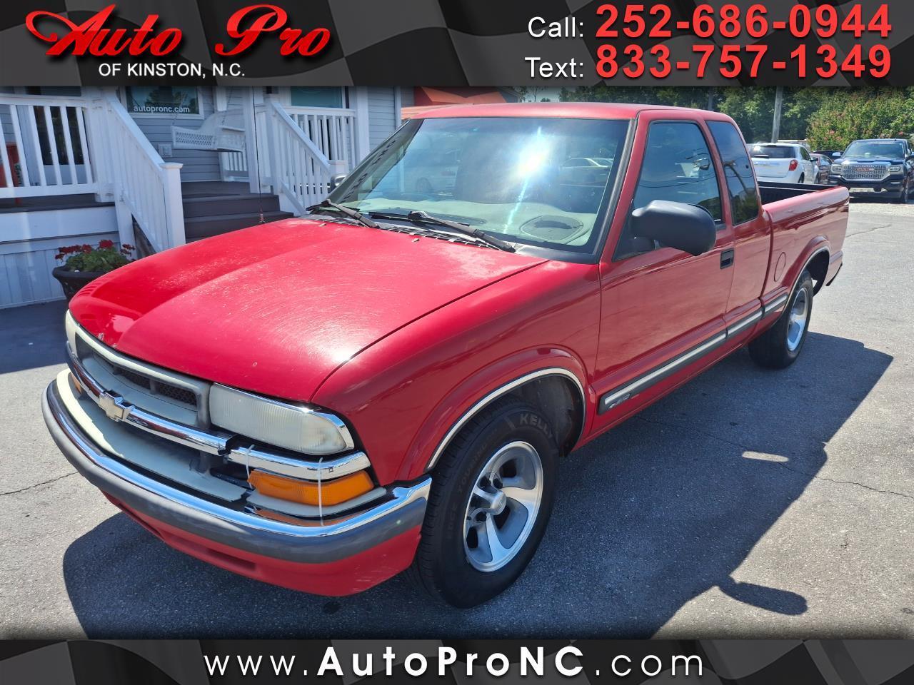 2001 Chevrolet S-10 Ext Cab 123" WB LS