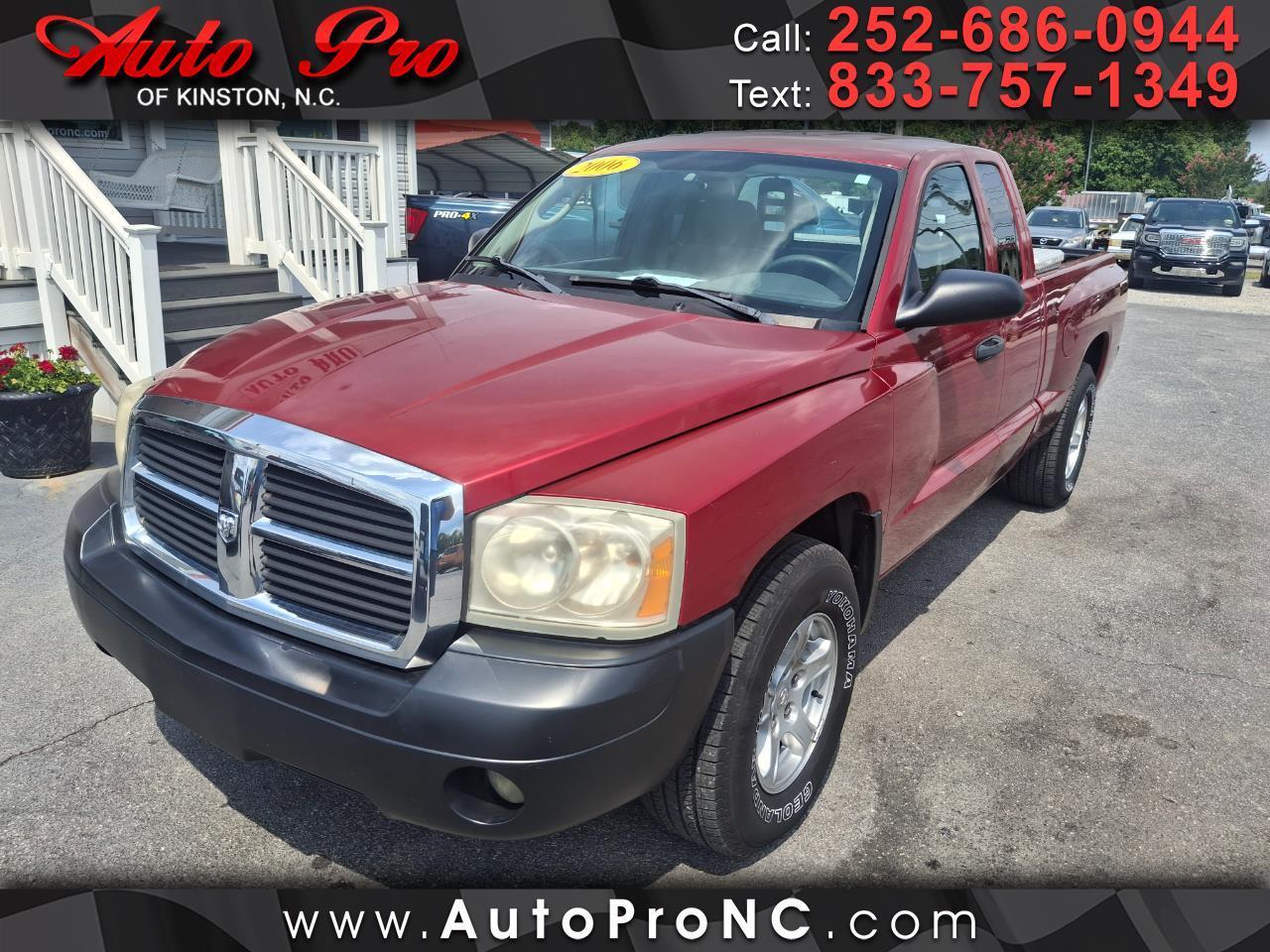 2006 Dodge Dakota 2dr Club Cab 131 SLT