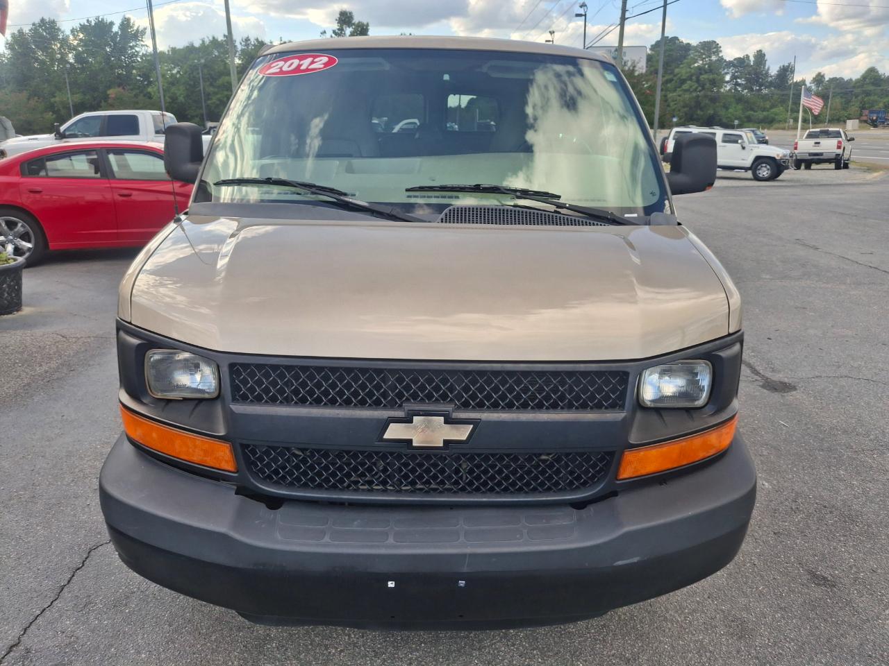 2012 Chevrolet Express LS - Photo 8