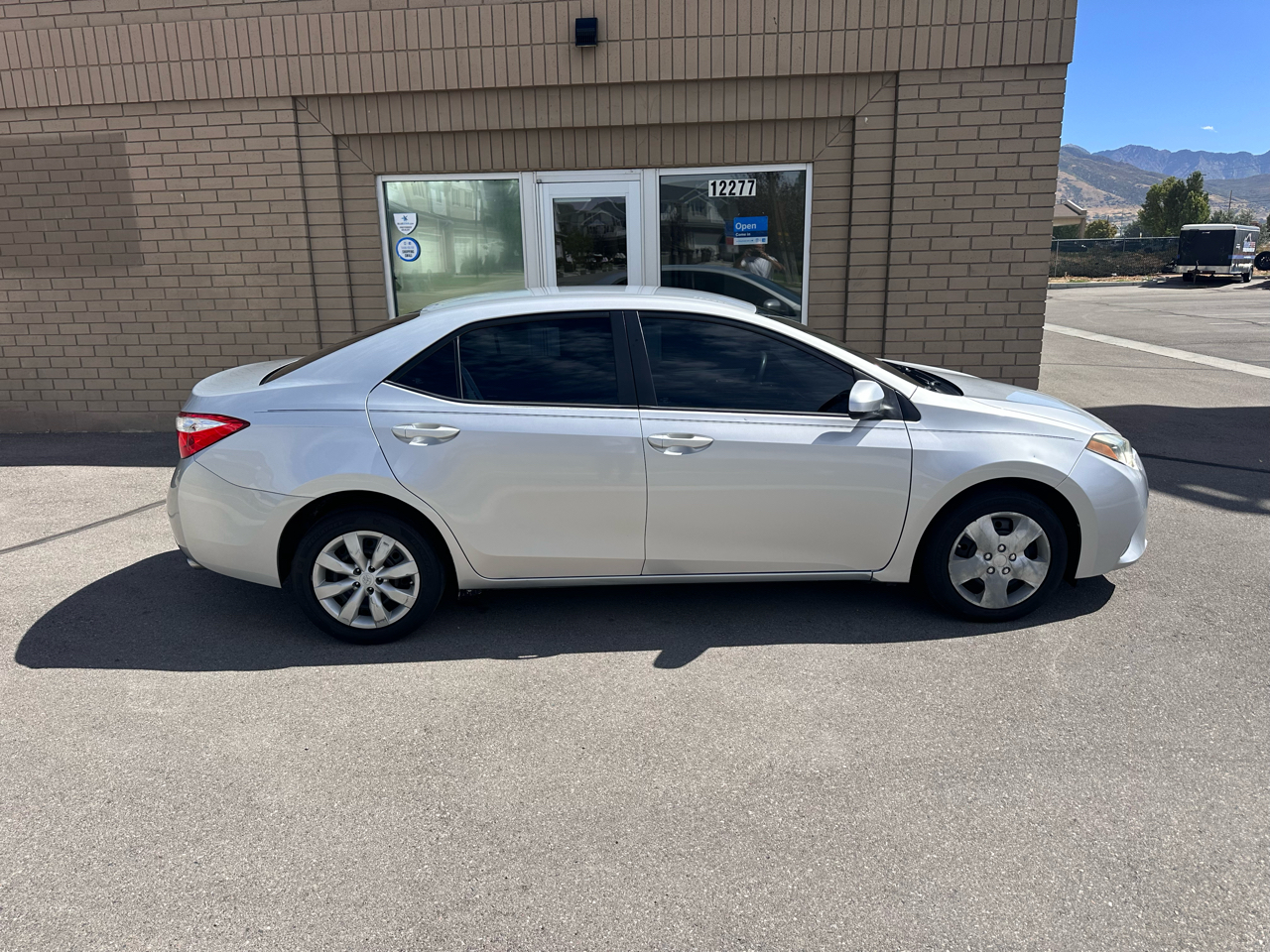 Toyota Corolla 4dr Sdn CVT LE Premium (Natl) 2015 Toyota Corolla 4dr Sdn CVT LE Premium (Natl) 2015
