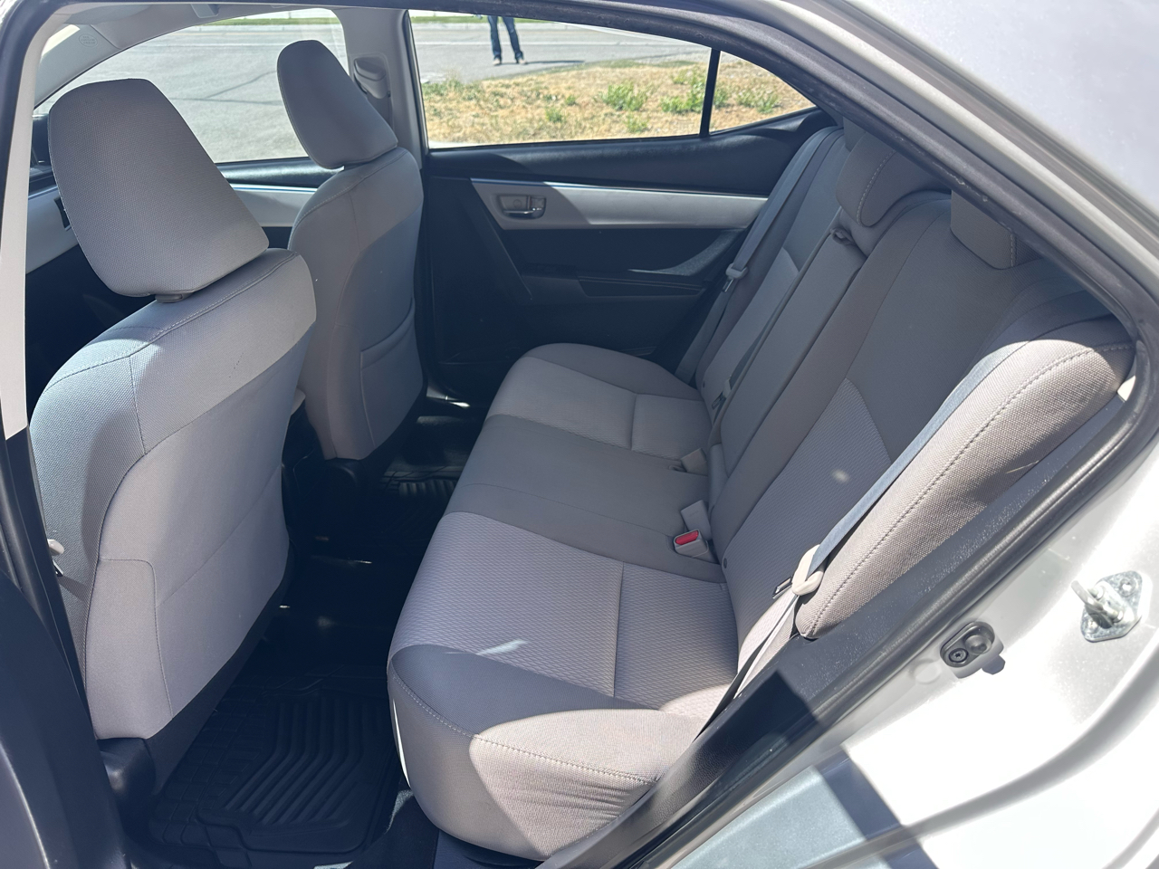 Toyota Corolla 4dr Sdn CVT LE Premium (Natl) 2015 Toyota Corolla 4dr Sdn CVT LE Premium (Natl) 2015