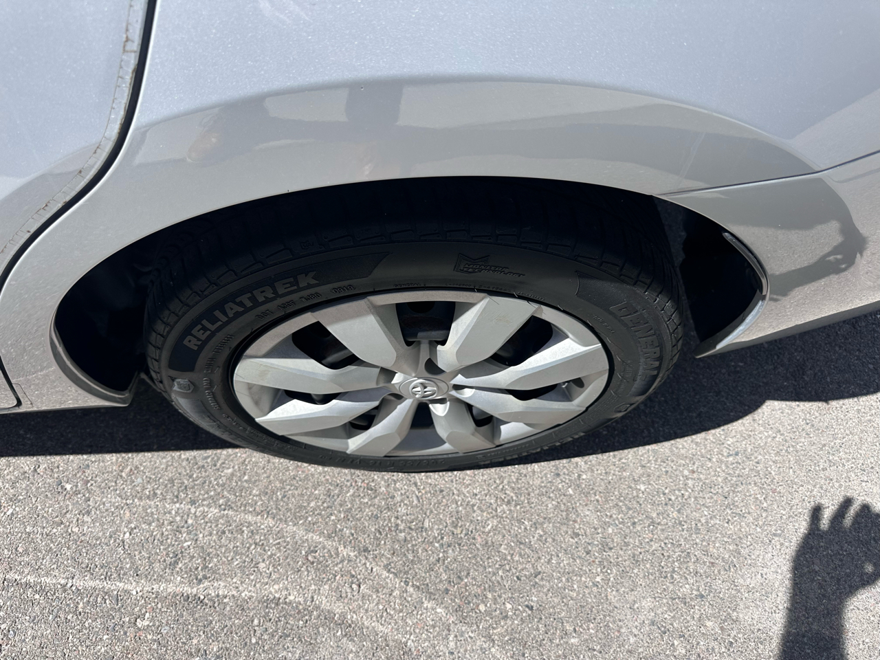 Toyota Corolla 4dr Sdn CVT LE Premium (Natl) 2015 Toyota Corolla 4dr Sdn CVT LE Premium (Natl) 2015