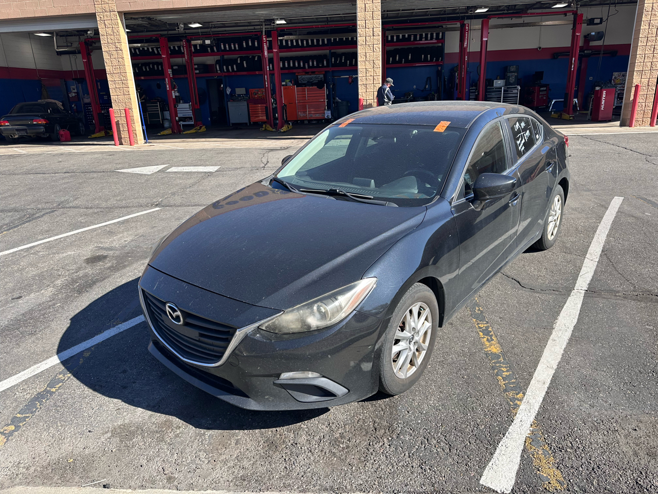Mazda MAZDA3 4dr Sdn Auto i Touring 2014 Mazda MAZDA3 4dr Sdn Auto i Touring 2014
