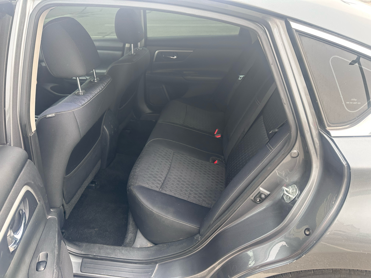 Nissan Altima 2.5 SV Sedan 2018