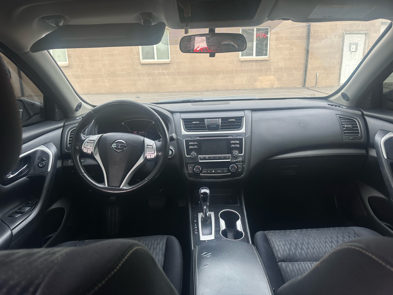 Nissan Altima 2.5 SV Sedan 2018