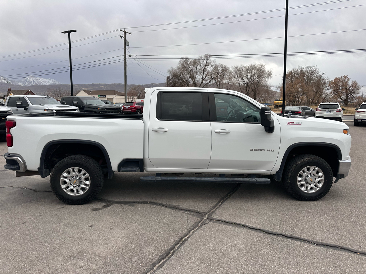 Chevrolet Silverado 3500HD 4WD Crew Cab 159" LT 2023