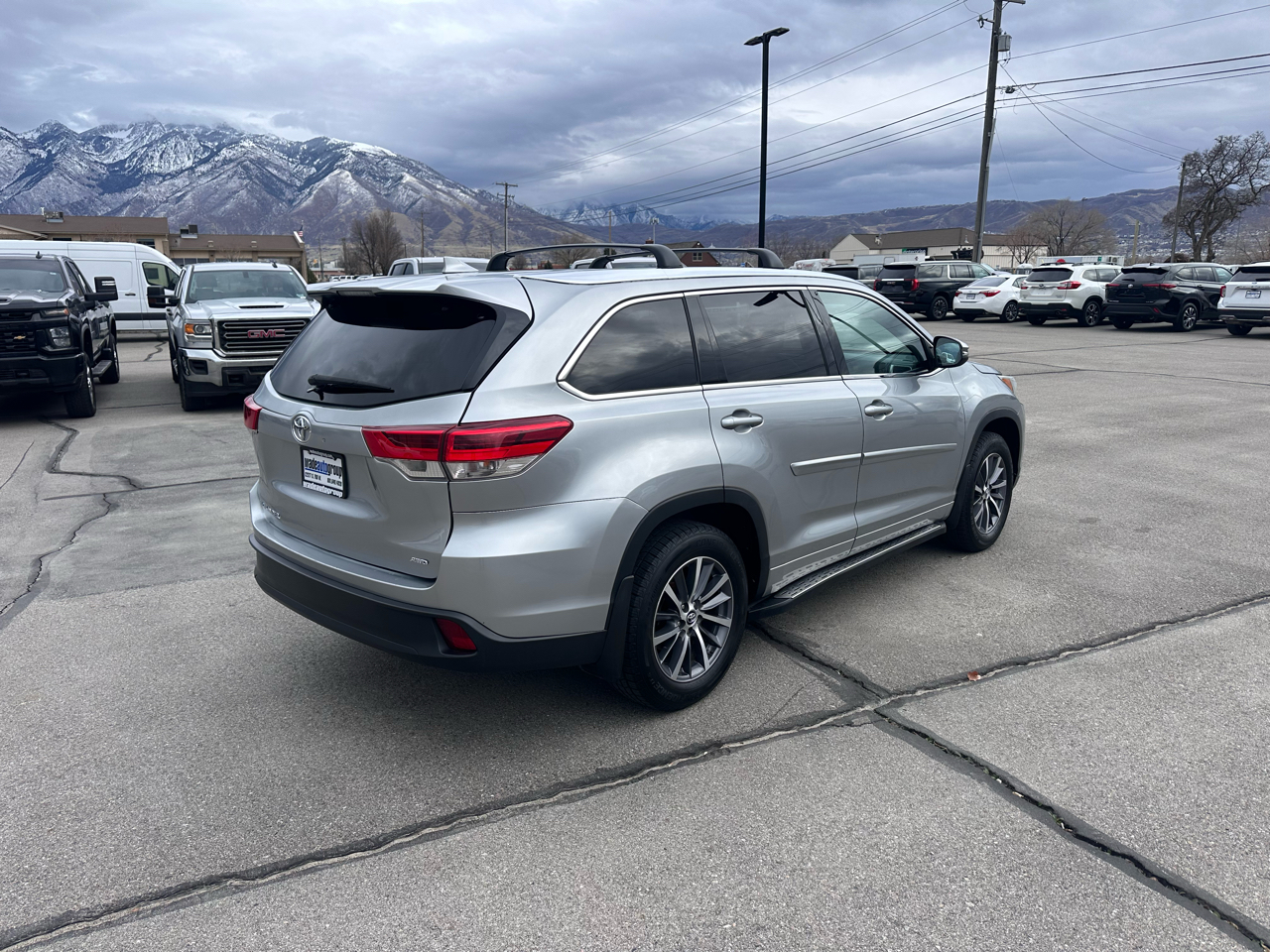 Toyota Highlander XLE V6 AWD (Natl) 2017