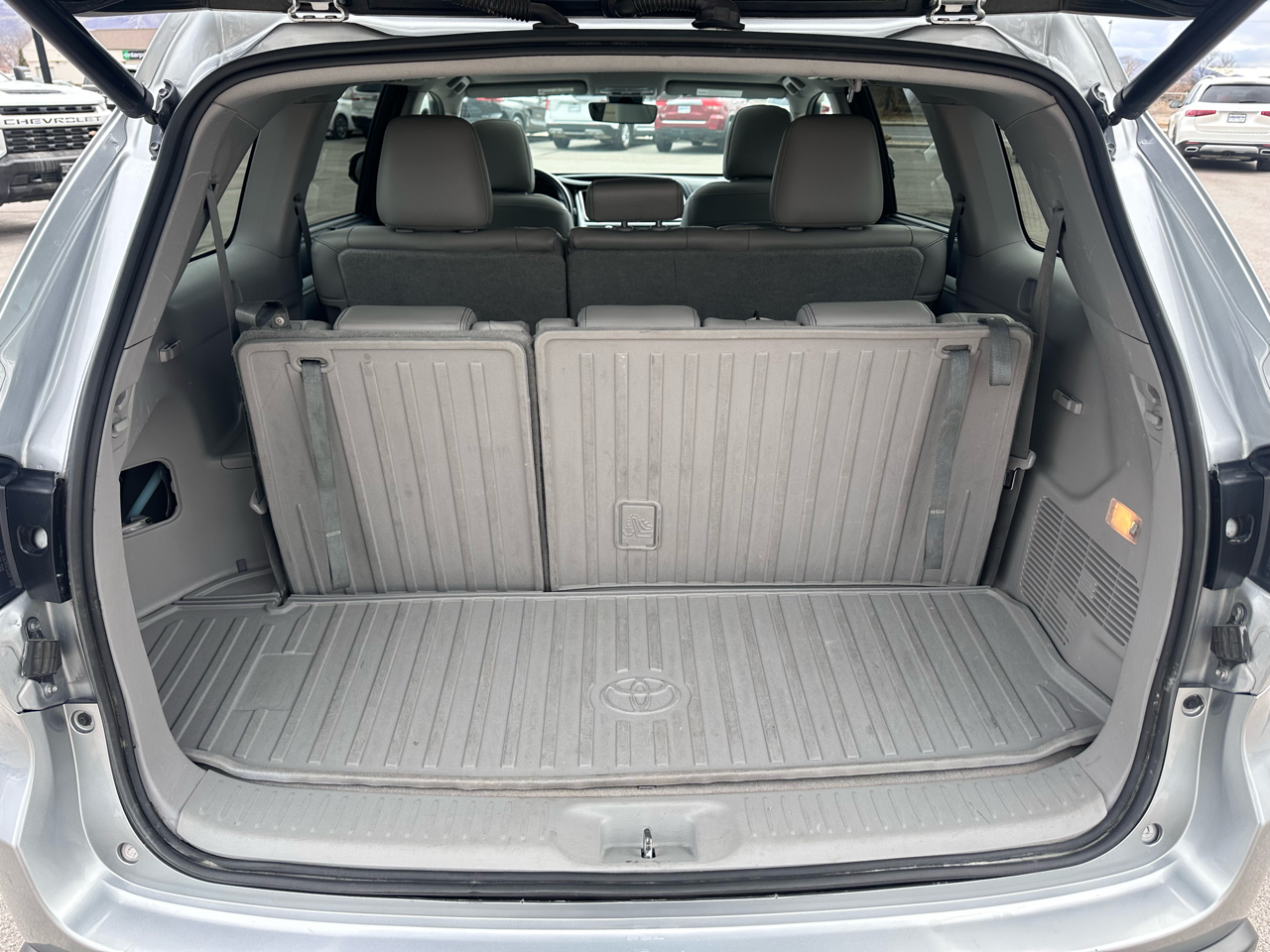 Toyota Highlander XLE V6 AWD (Natl) 2017