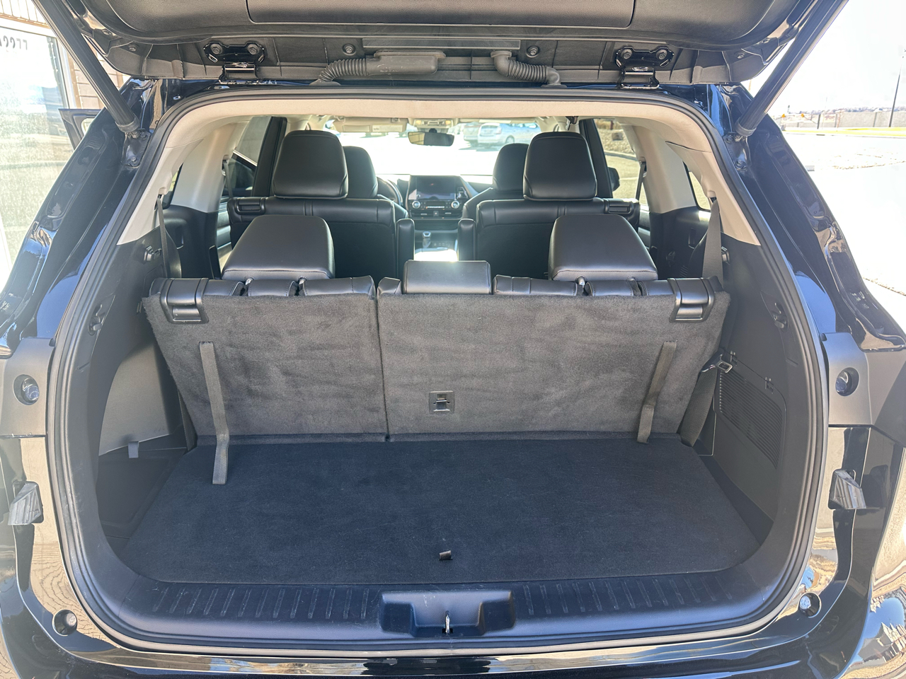 Toyota Highlander XLE V6 AWD (Natl) 2023