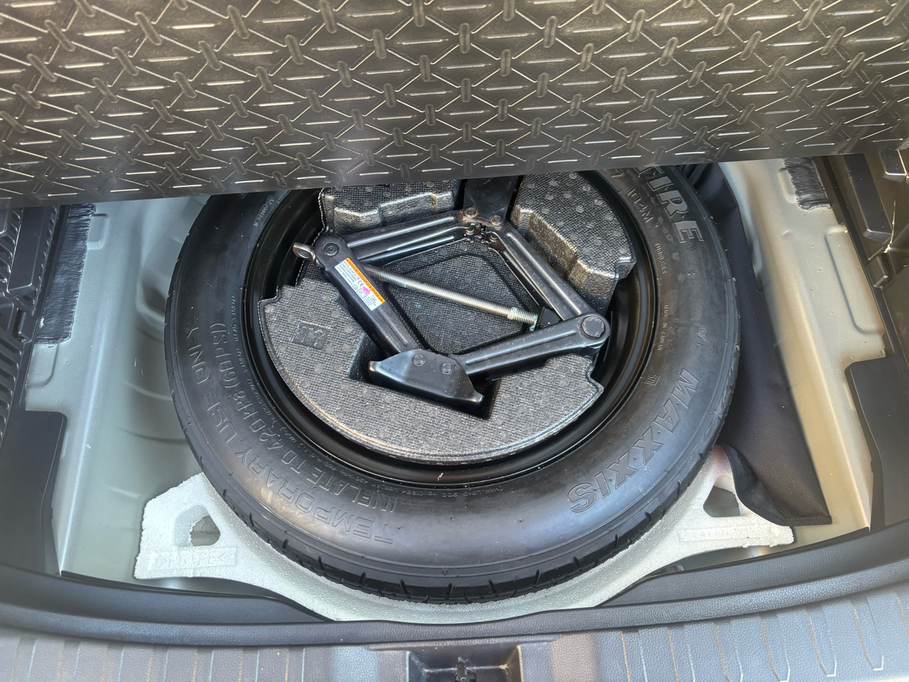 Toyota RAV4 XLE AWD (Natl) 2022