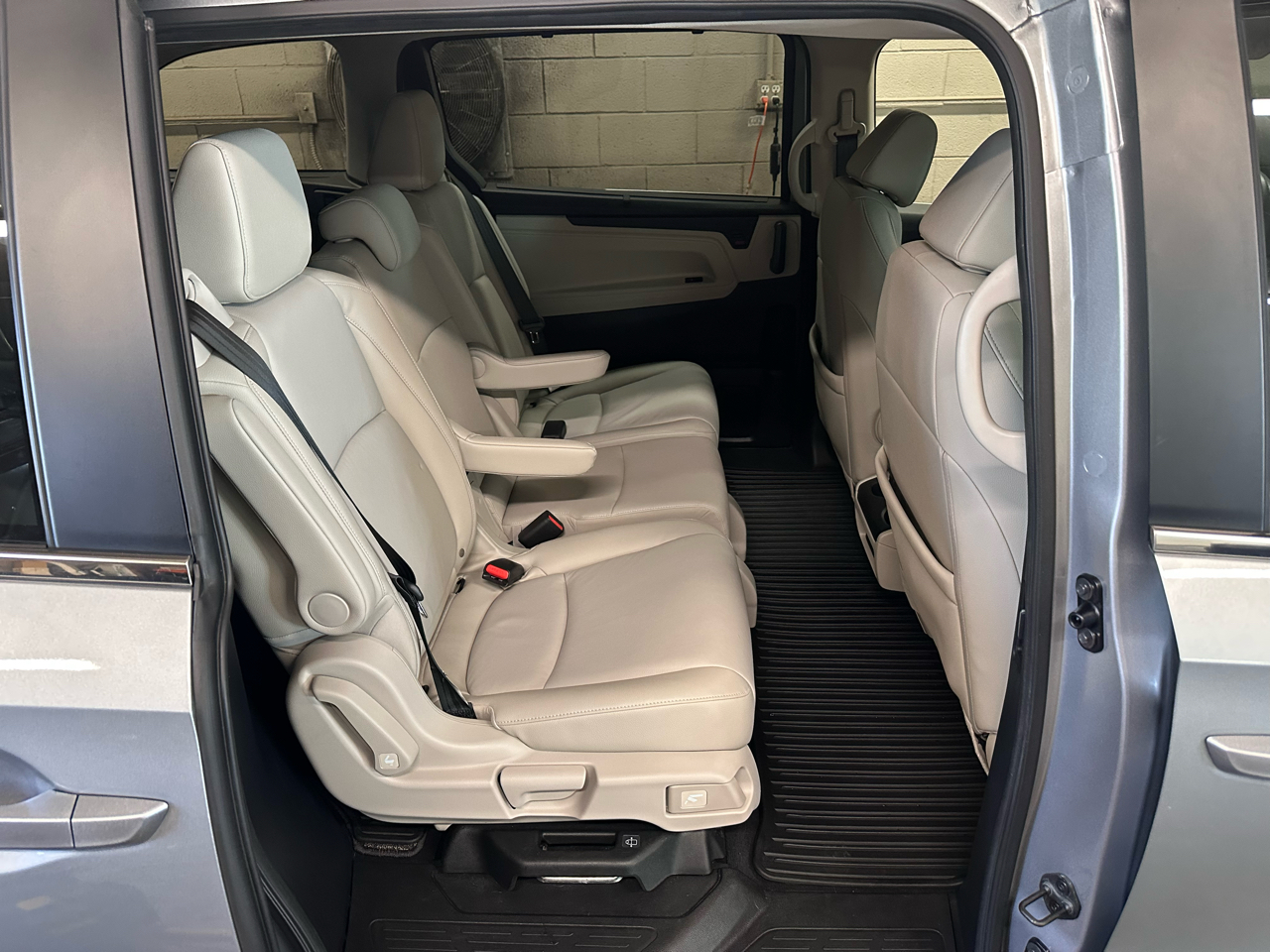 Honda Odyssey EX-L Auto 2025