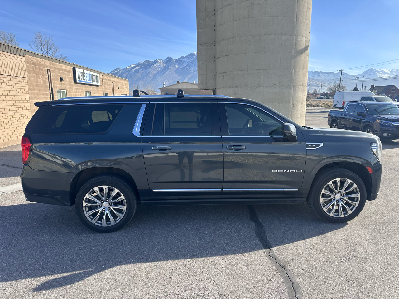 GMC Yukon XL 4WD 4dr Denali 2021