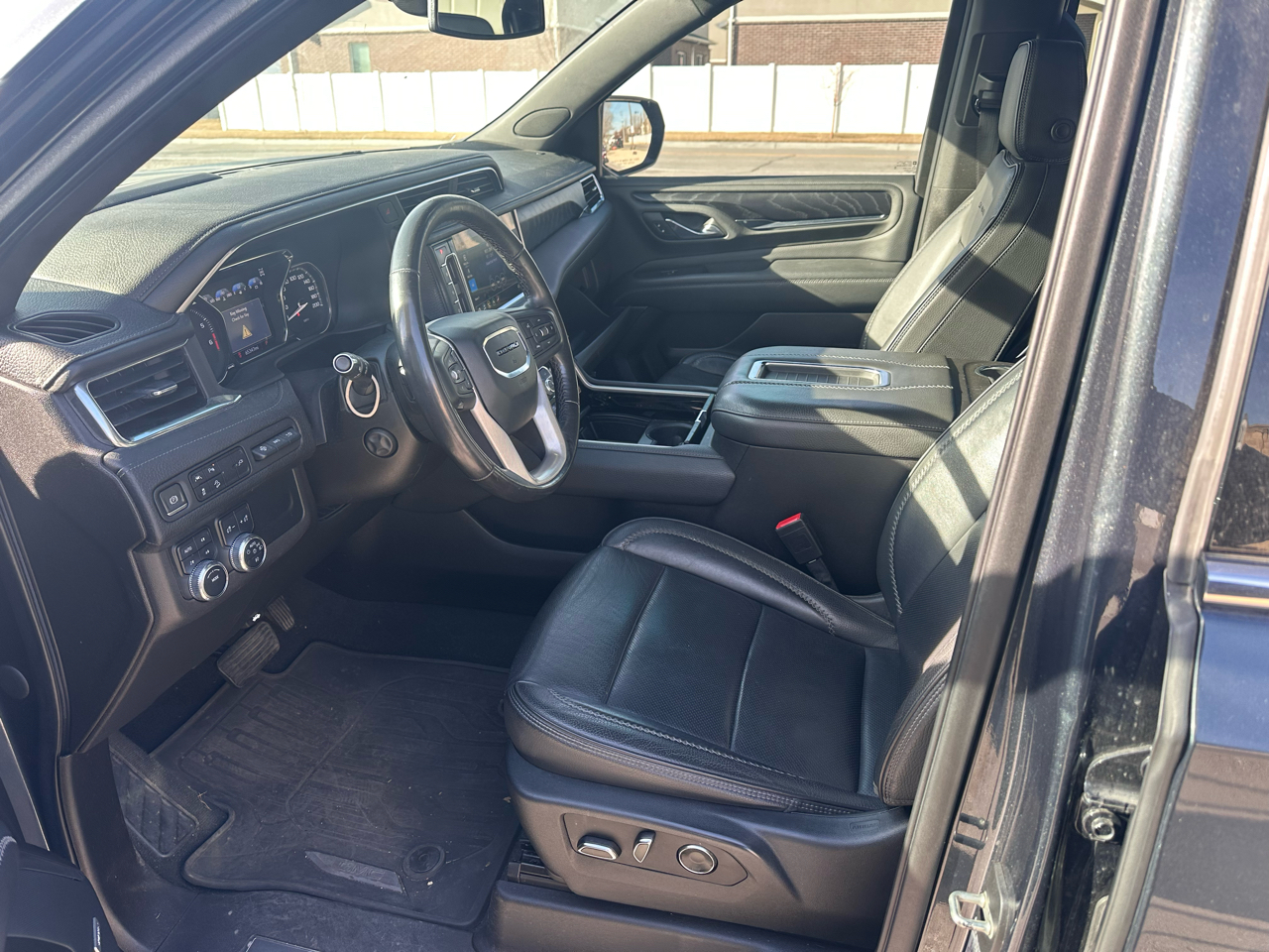 GMC Yukon XL 4WD 4dr Denali 2021