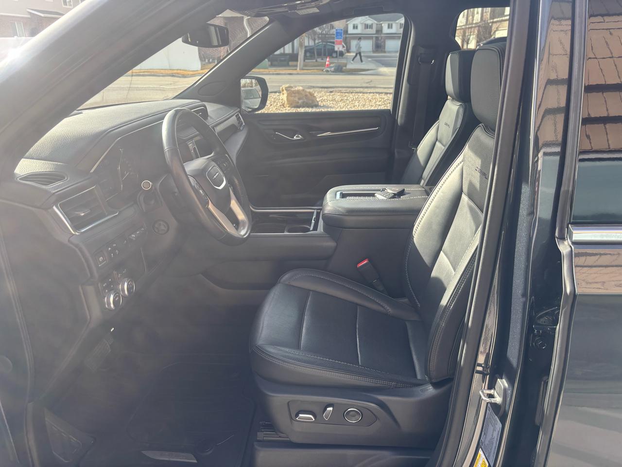 GMC Yukon XL 4WD 4dr Denali 2021