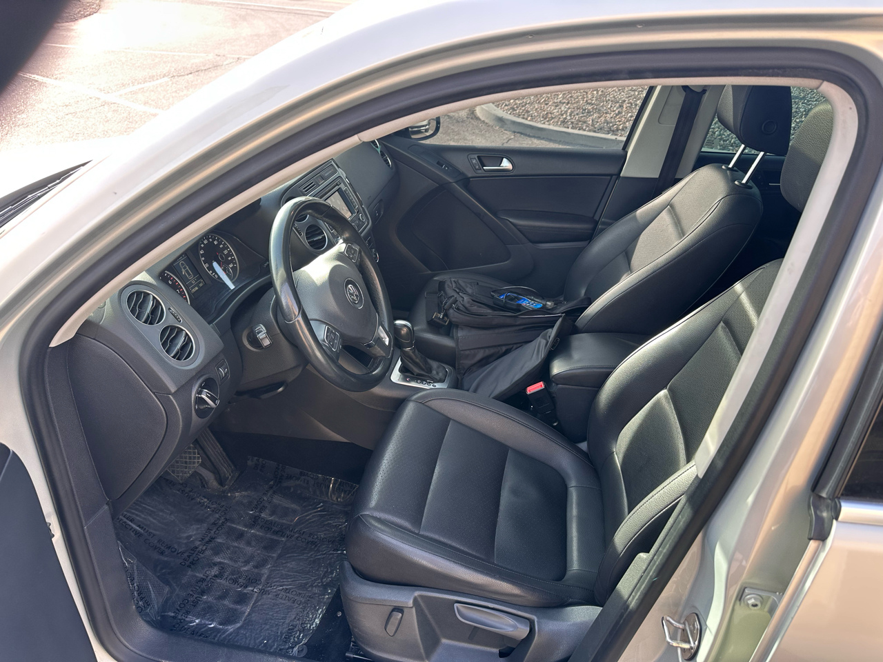 Volkswagen Tiguan 4WD 4dr Auto SE w/Sunroof & Nav 2013