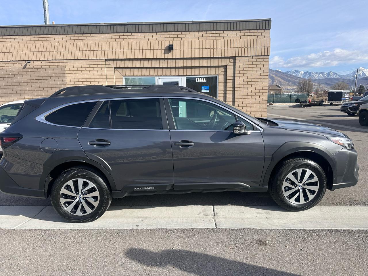 Subaru Outback Premium CVT 2023
