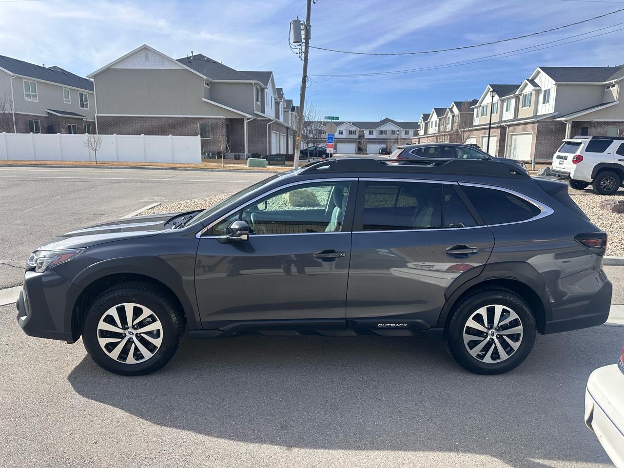Subaru Outback Premium CVT 2023