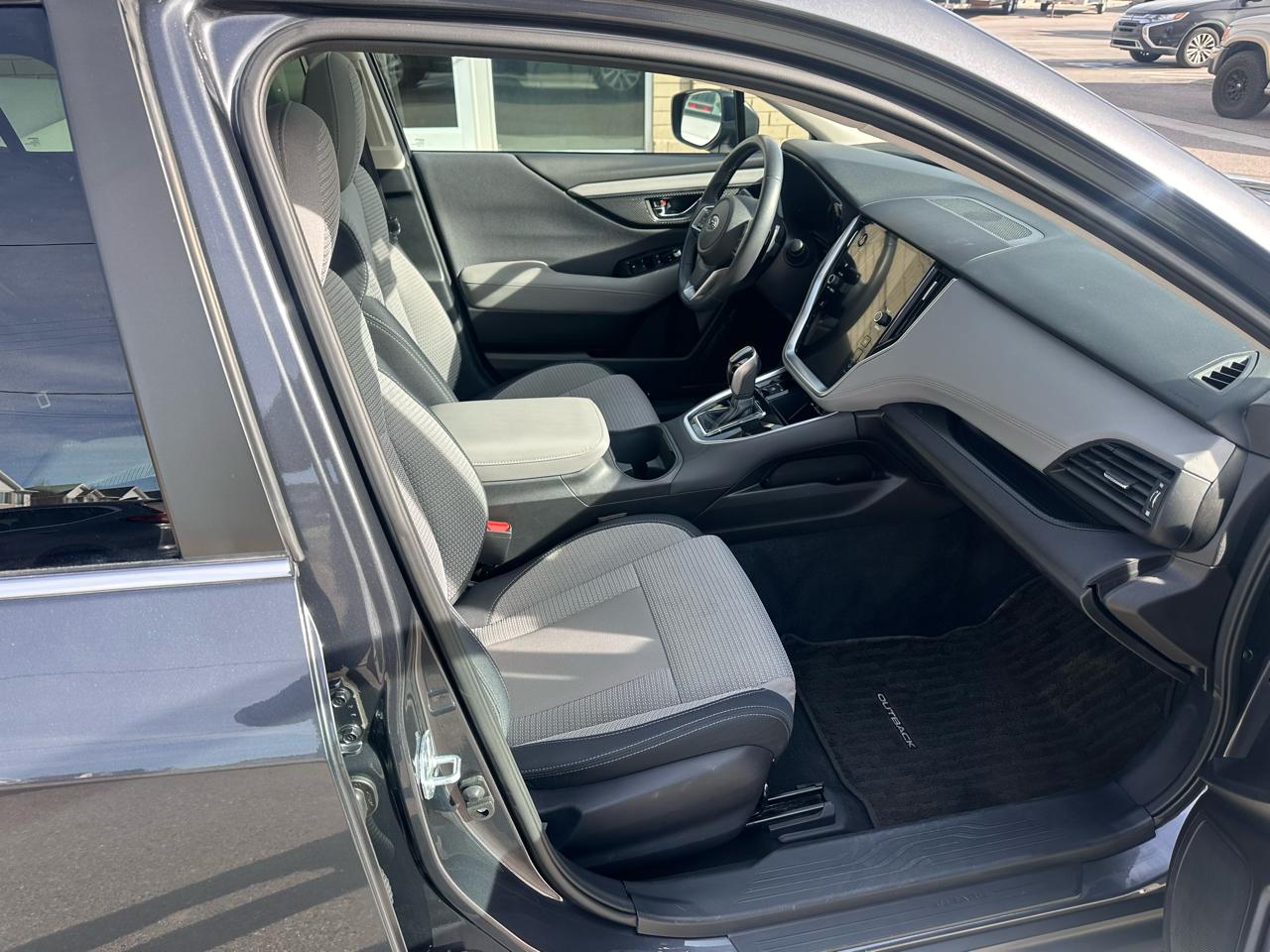 Subaru Outback Premium CVT 2023