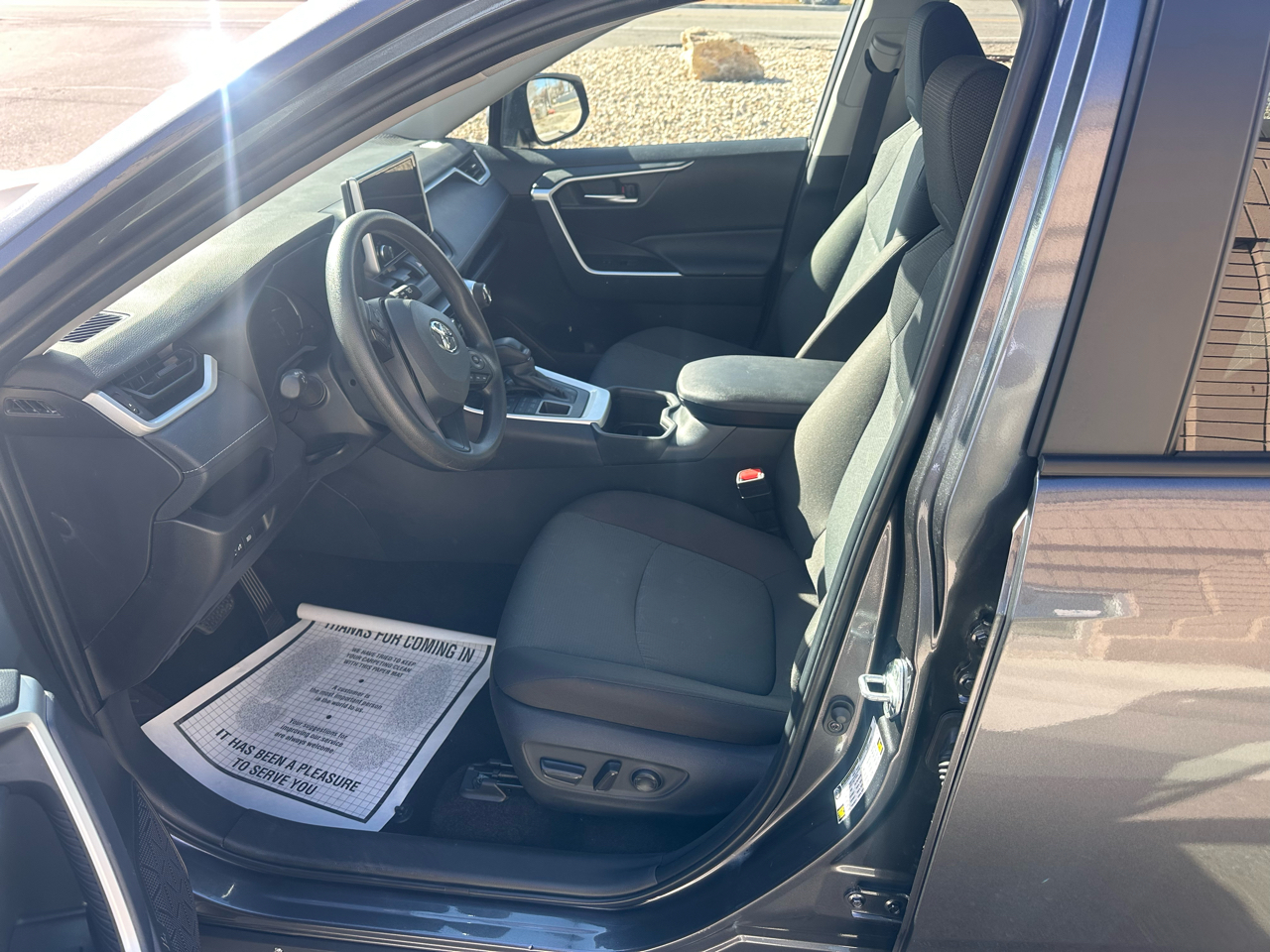 Toyota RAV4 XLE AWD (Natl) 2025